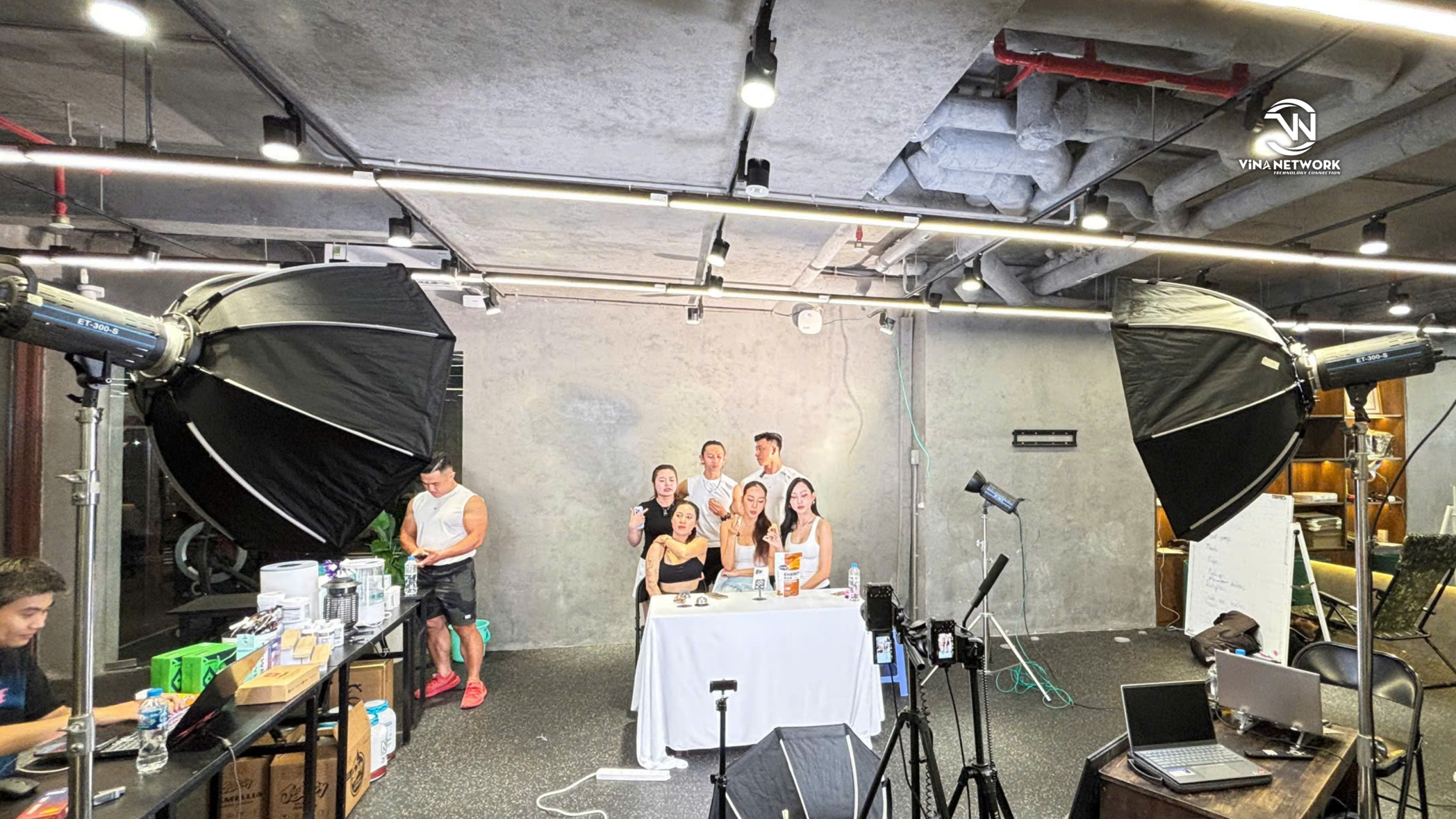 livestream-studio-thoi-dai-so